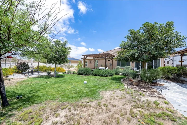 528 Qeweewish, San Jacinto, California 92582