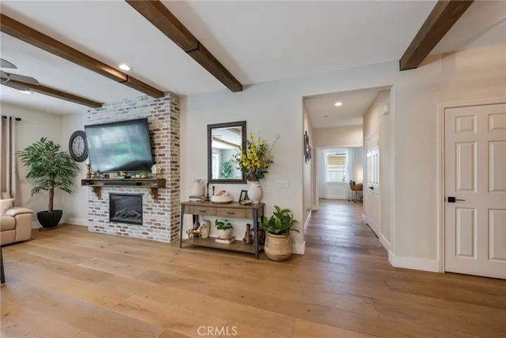 528 Qeweewish, San Jacinto, California 92582