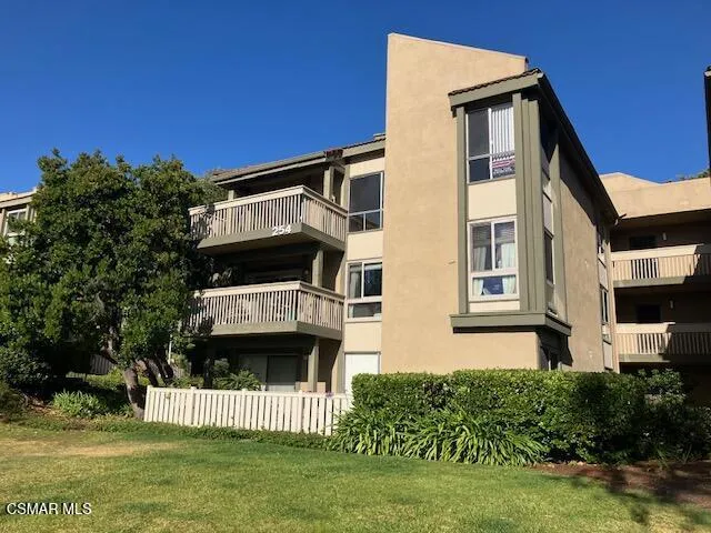 3rd floor balcony
