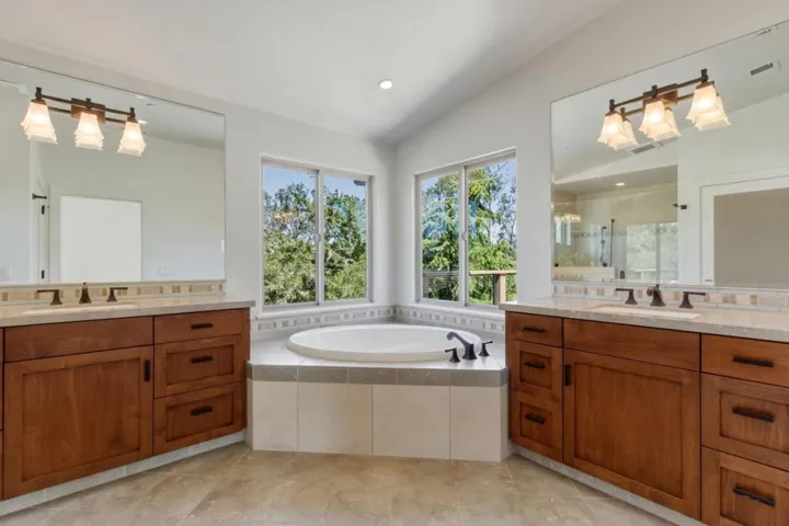 1250 Day Valley Ridge, Aptos, California 95003