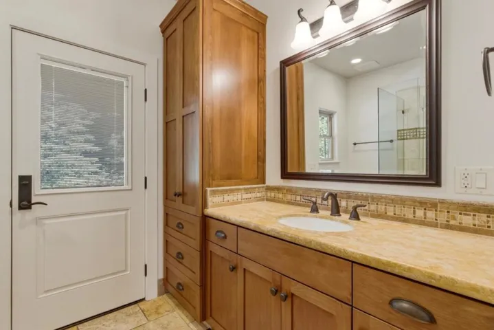 1250 Day Valley Ridge, Aptos, California 95003