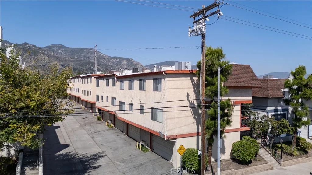14287 Foothill Blvd