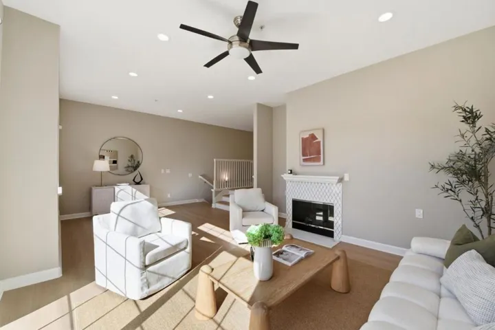1043 Helen Avenue, Santa Clara, California 95051