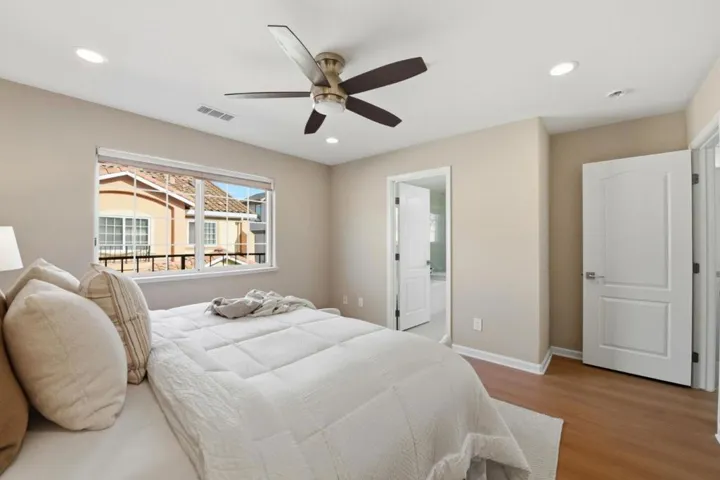 1043 Helen Avenue, Santa Clara, California 95051