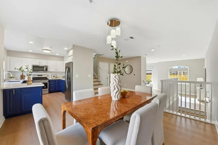 1043 Helen Avenue, Santa Clara, California 95051