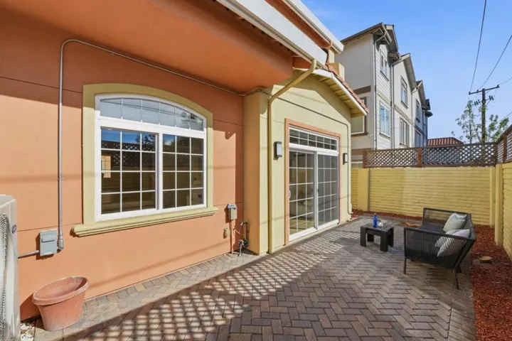 1043 Helen Avenue, Santa Clara, California 95051