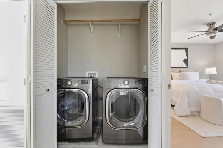 1043 Helen Avenue, Santa Clara, California 95051