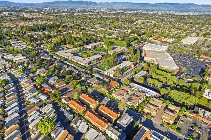 1043 Helen Avenue, Santa Clara, California 95051