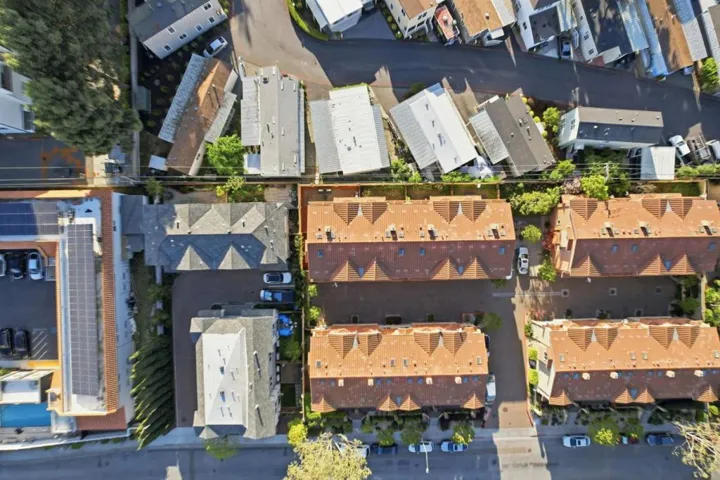 1043 Helen Avenue, Santa Clara, California 95051