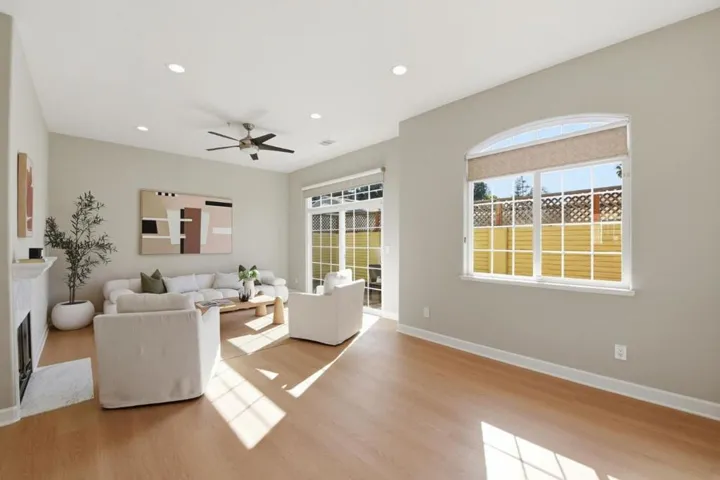 1043 Helen Avenue, Santa Clara, California 95051