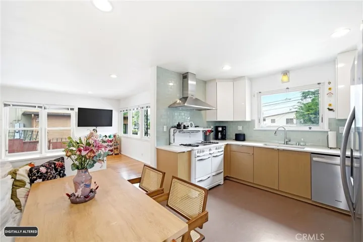 1439 El Paso, Los Angeles, California 90065