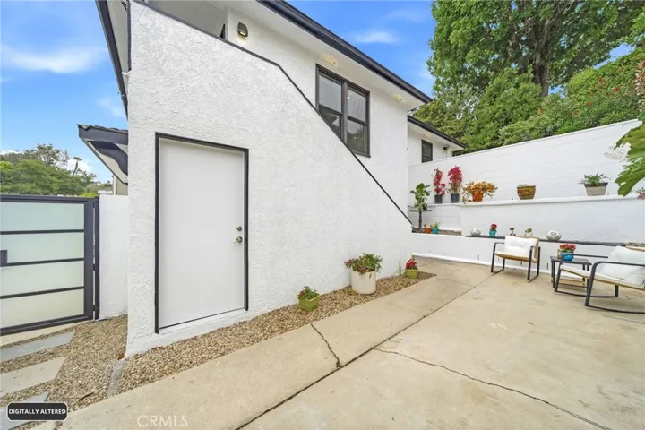 1439 El Paso, Los Angeles, California 90065