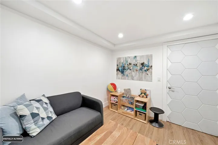 1439 El Paso, Los Angeles, California 90065