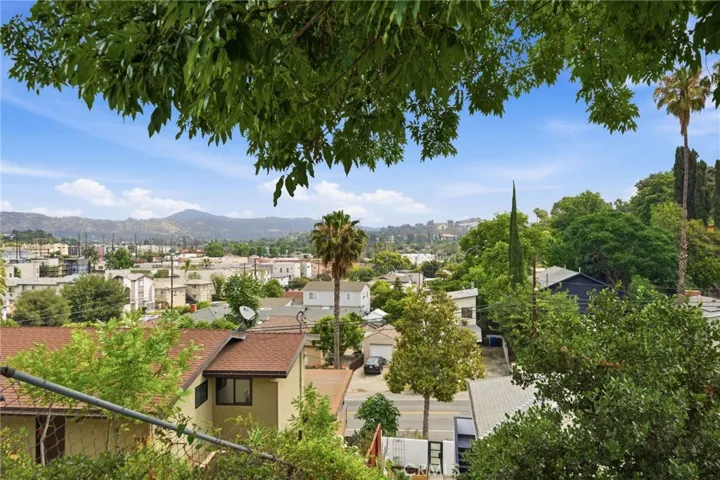 1439 El Paso, Los Angeles, California 90065