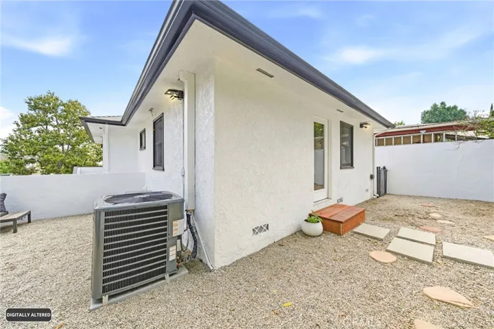 1439 El Paso, Los Angeles, California 90065