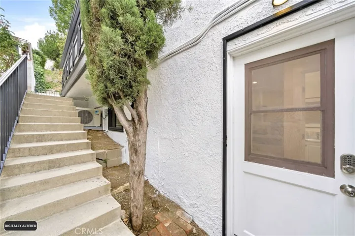 1439 El Paso, Los Angeles, California 90065