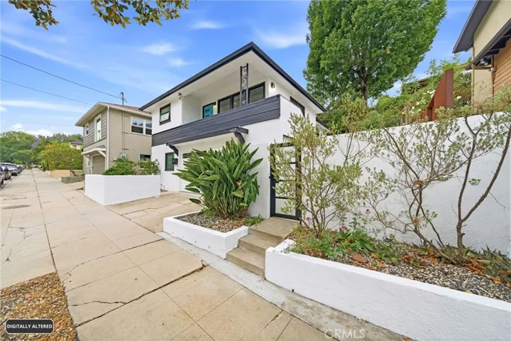 1439 El Paso, Los Angeles, California 90065