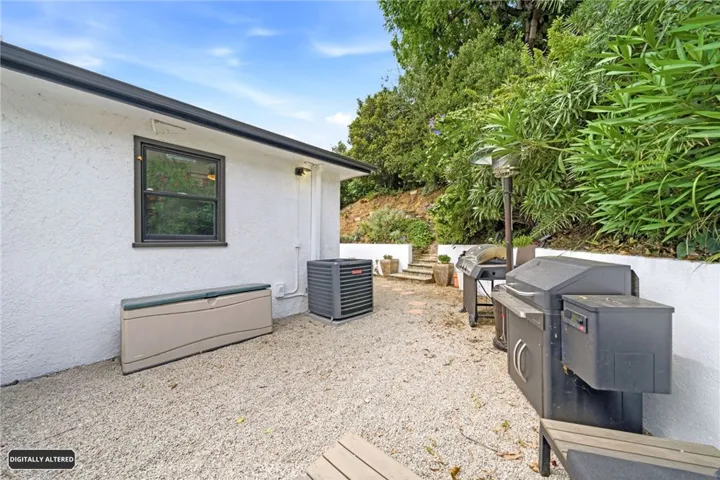 1439 El Paso, Los Angeles, California 90065