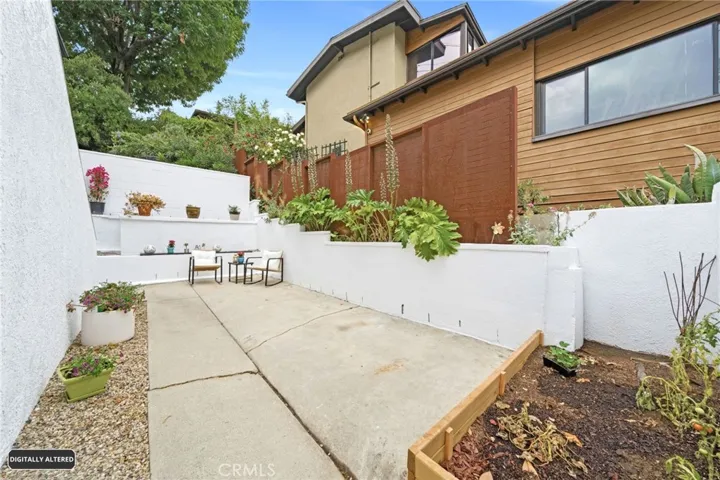 1439 El Paso, Los Angeles, California 90065