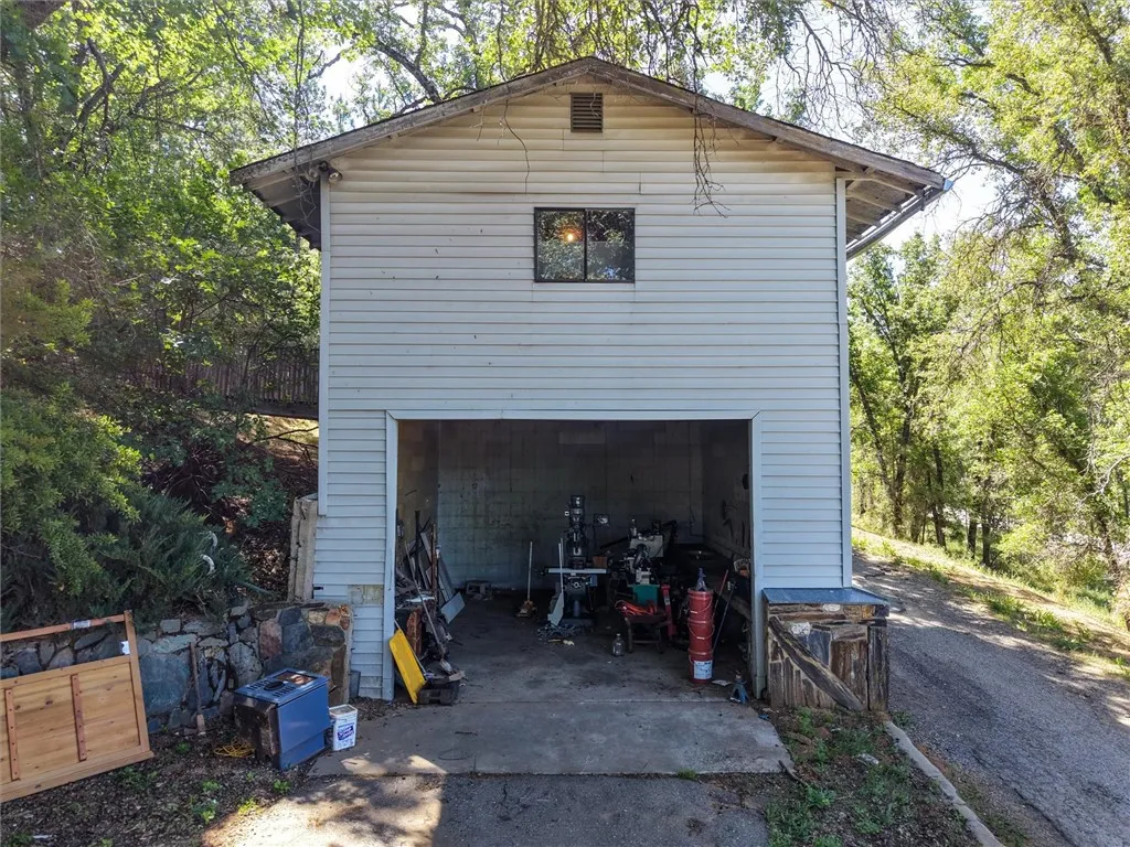 Big Garage