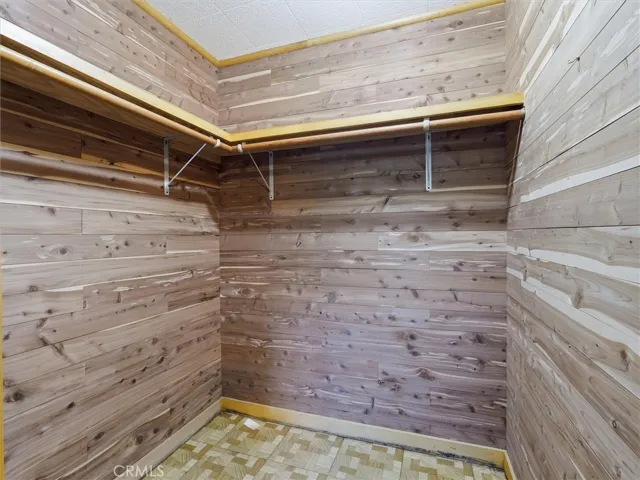 cedar lines closet