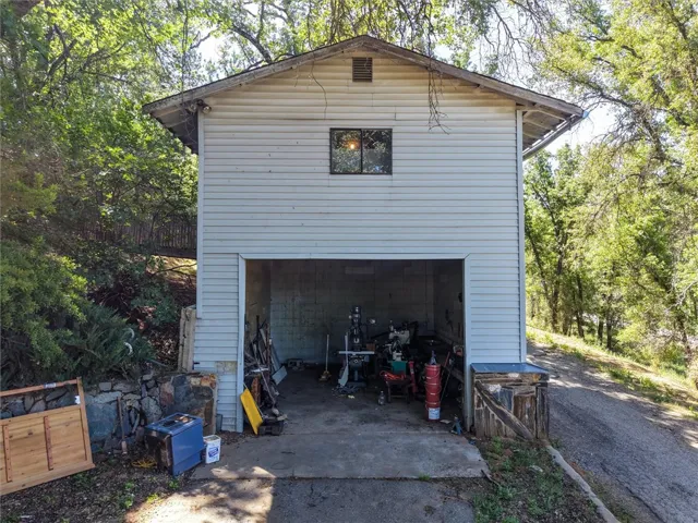 Big Garage