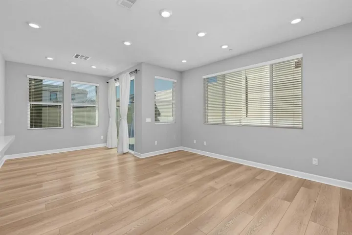1918 Julie Dawn Place, Escondido, California 92026