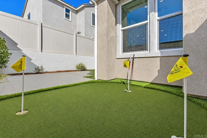 1918 Julie Dawn Place, Escondido, California 92026