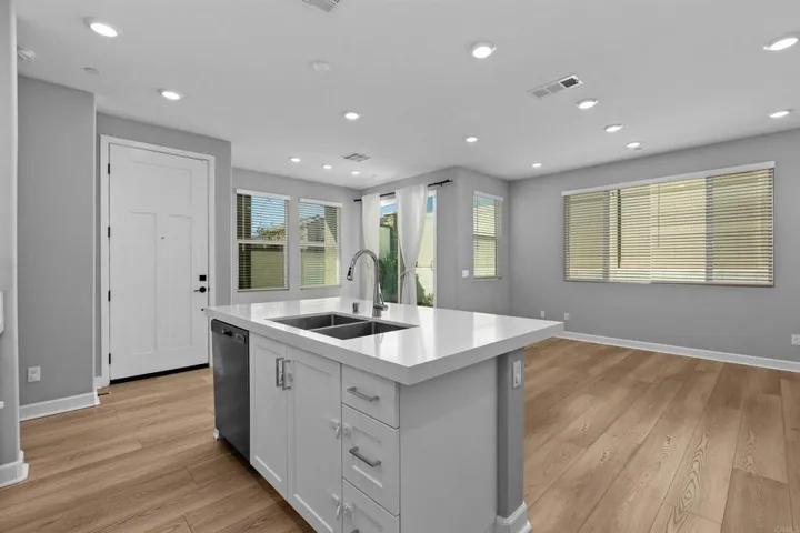 1918 Julie Dawn Place, Escondido, California 92026