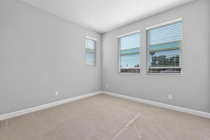 1918 Julie Dawn Place, Escondido, California 92026