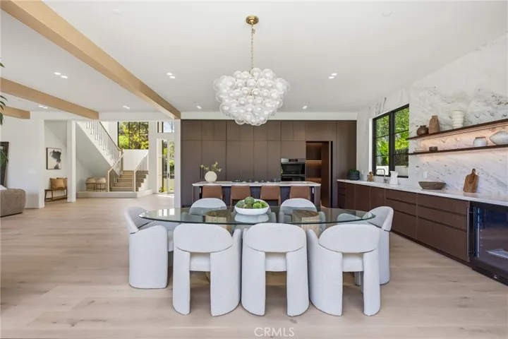 4900 Valjean, Encino, California 91436