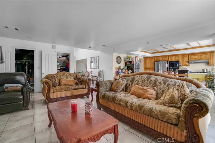 8118 Alameda, Downey, California 90242