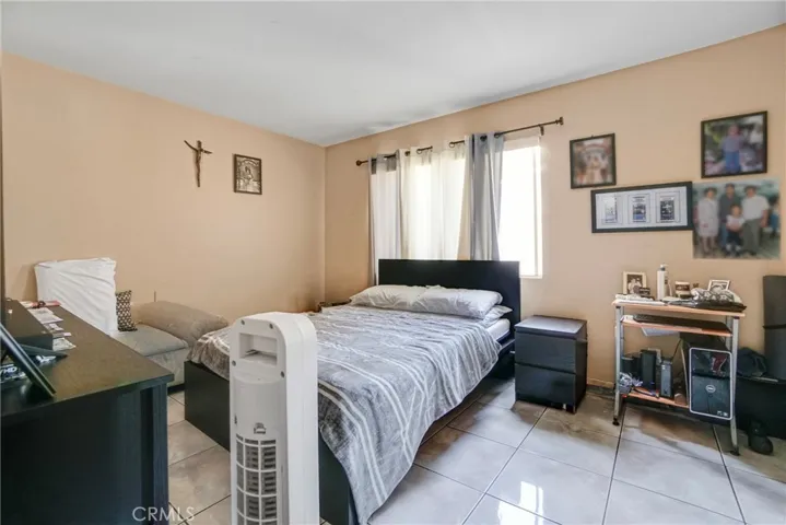 8118 Alameda, Downey, California 90242