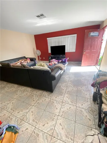 8118 Alameda, Downey, California 90242
