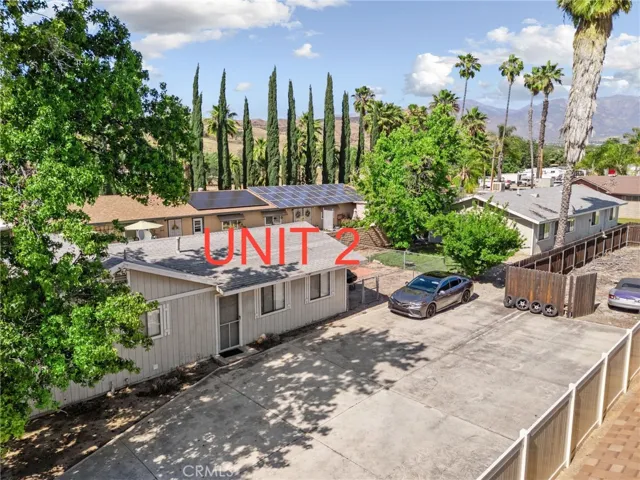 UNIT 2 ( 2 BED 1 BATH )