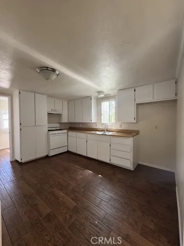 UNIT 1 - KITCHEN