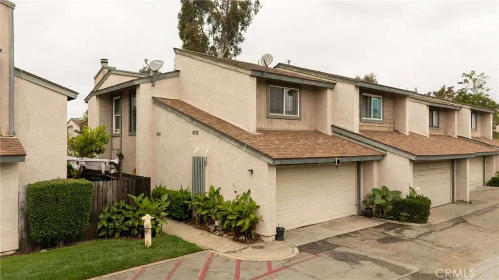 861 S Mountain