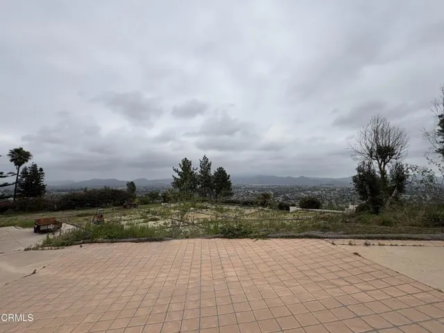 690 Corriente Court