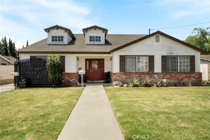 8118 Alameda, Downey, California 90242
