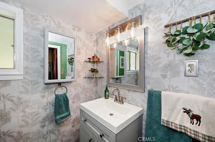 Bathroom #2