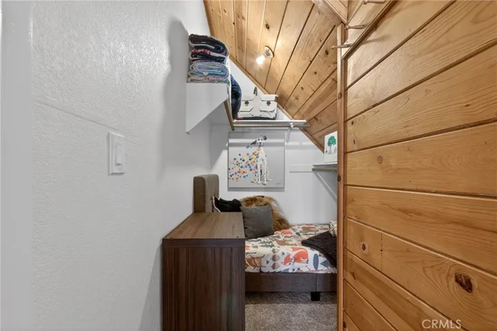 Loft Walk-in Closet