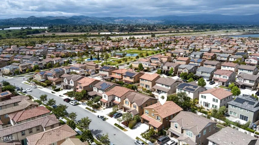 63-web-or-mls-Upmarket Media-541owen-aer