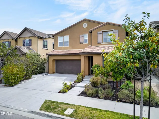 2-web-or-mls-UpmarketMedia_541Owens-2