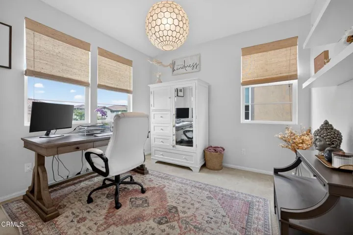 41-web-or-mls-UpmarketMedia_541Owens-41