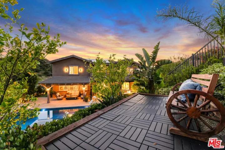 28236 Forge Court, Valencia, California 91354