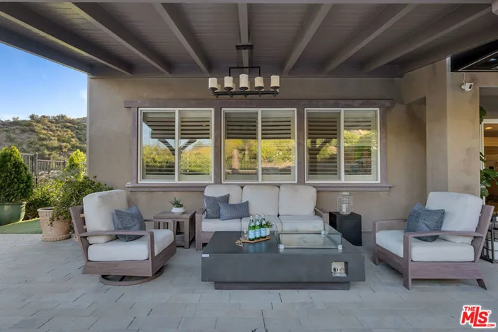28236 Forge Court, Valencia, California 91354