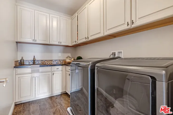 28236 Forge Court, Valencia, California 91354
