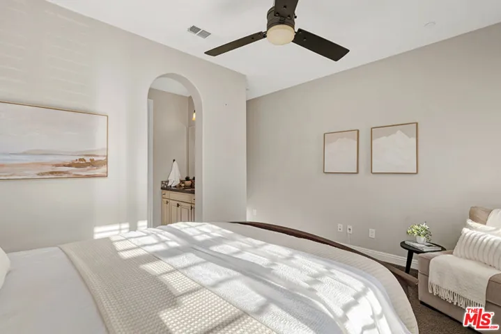 28236 Forge Court, Valencia, California 91354