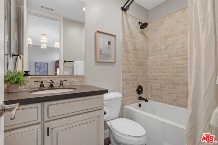 28236 Forge Court, Valencia, California 91354