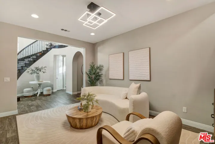 28236 Forge Court, Valencia, California 91354